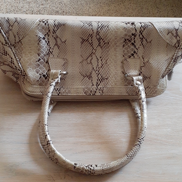 Vintage New York and Co. Purse and matching wallet - Picture 3 of 14